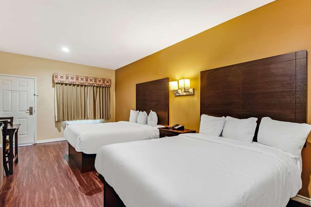 Americas Best Value Inn - Fm 529 Houston Room photo